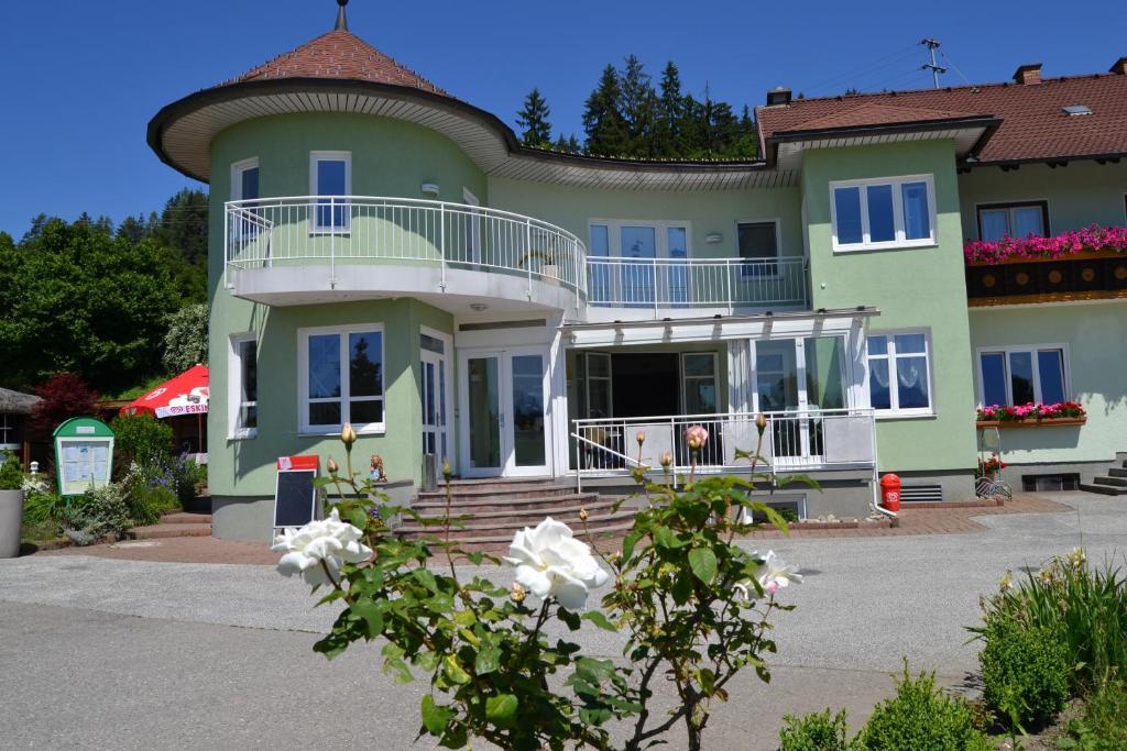 Pension Karawankenblick Moosburg Exterior photo